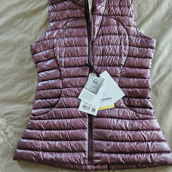 Lululemon Down Vest - Picture 10 of 10